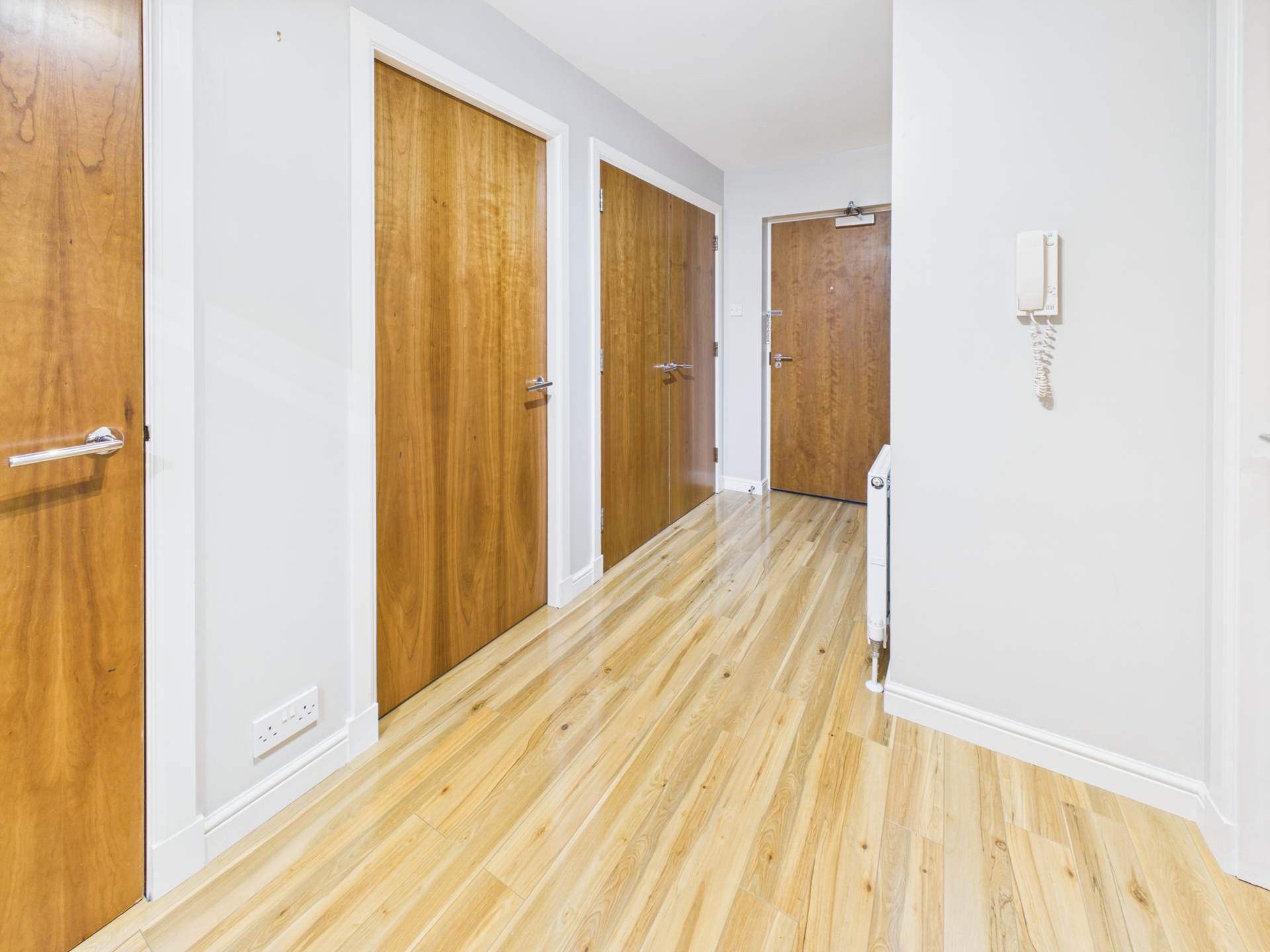 Flat Netherton Gardens in Glasgow