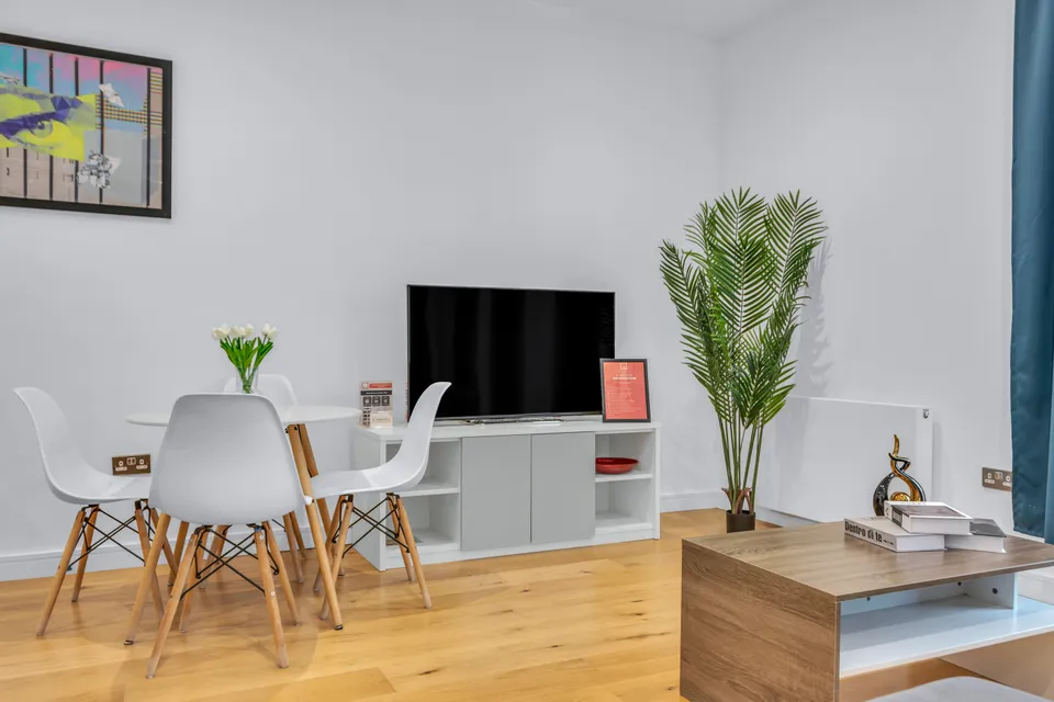 Flat Balfour Road in Greater London