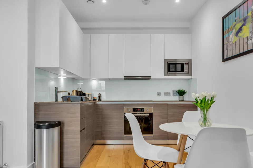 Flat Balfour Road in Greater London