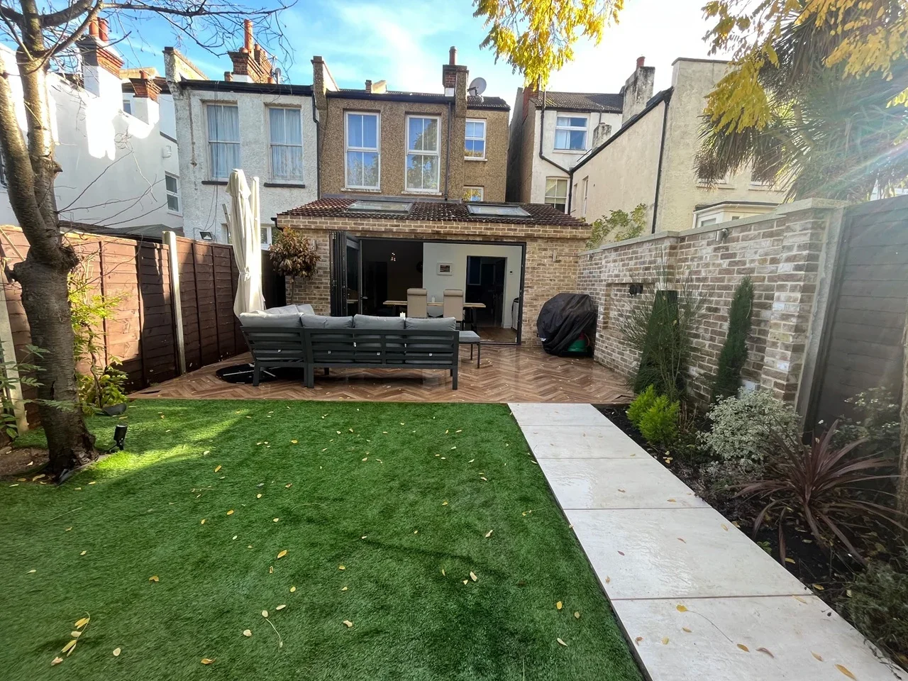 Flat Guilford Avenue in Greater London