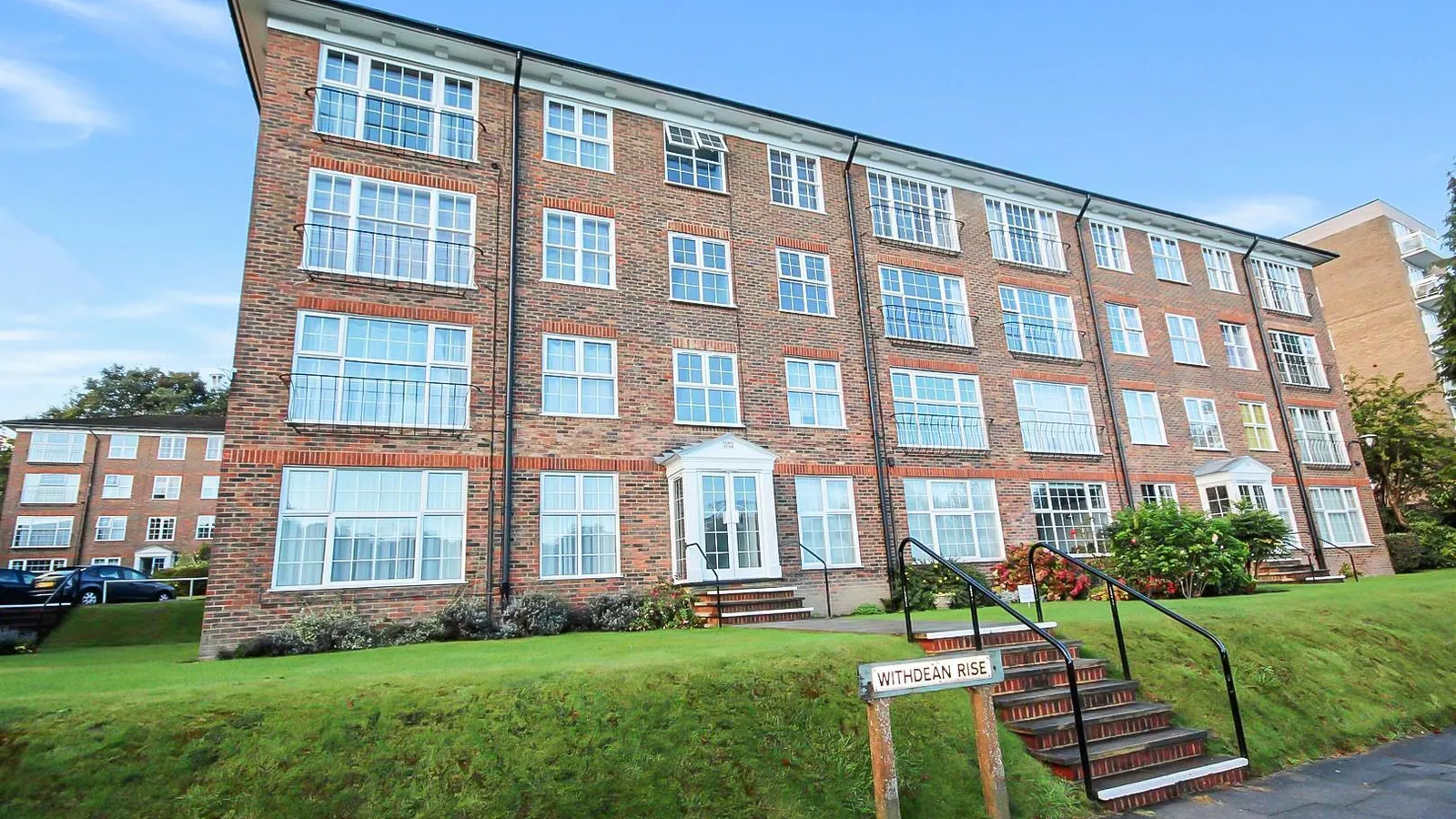 Flat Regency Court in Brighton