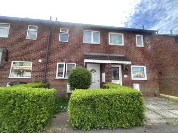 House Colbourne Street in Swindon