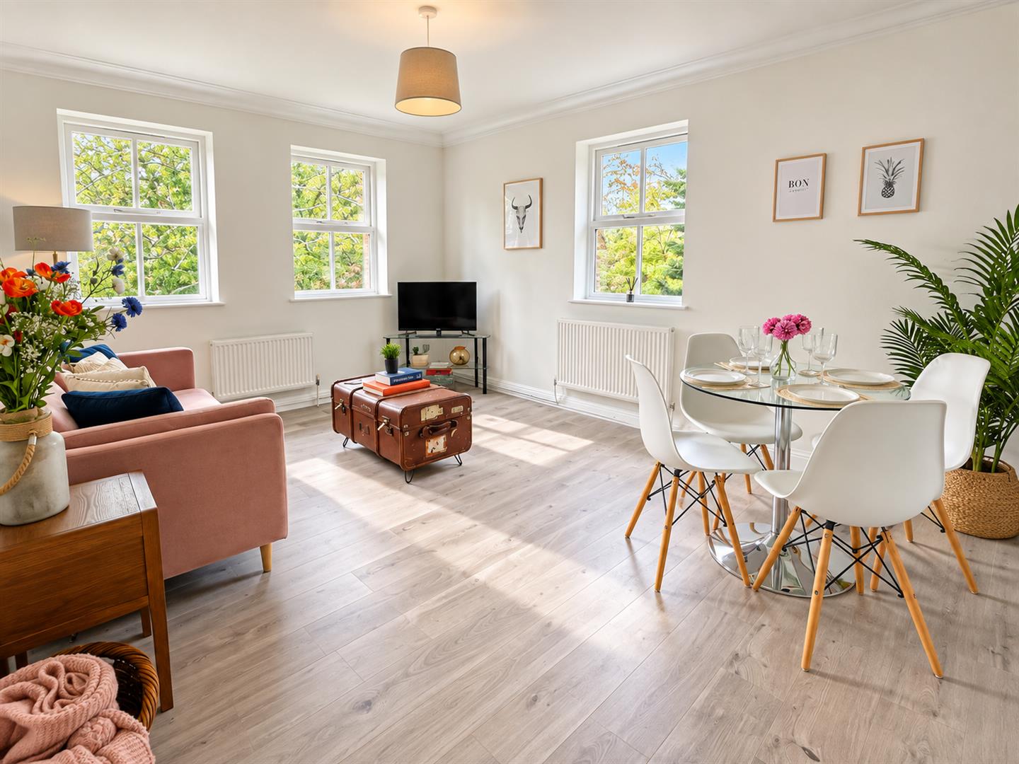 Flat Beechfield Road in Dacorum