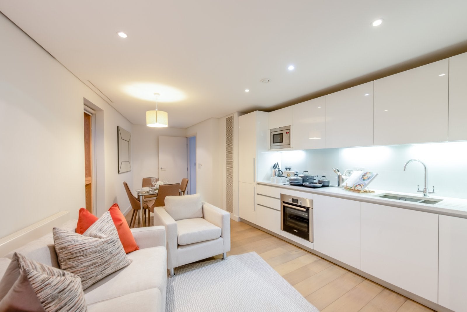 Flat Merchant Square in City of Westminster