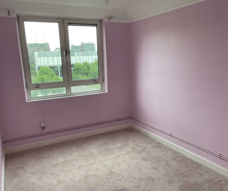 Room Tiller Road in Greater London