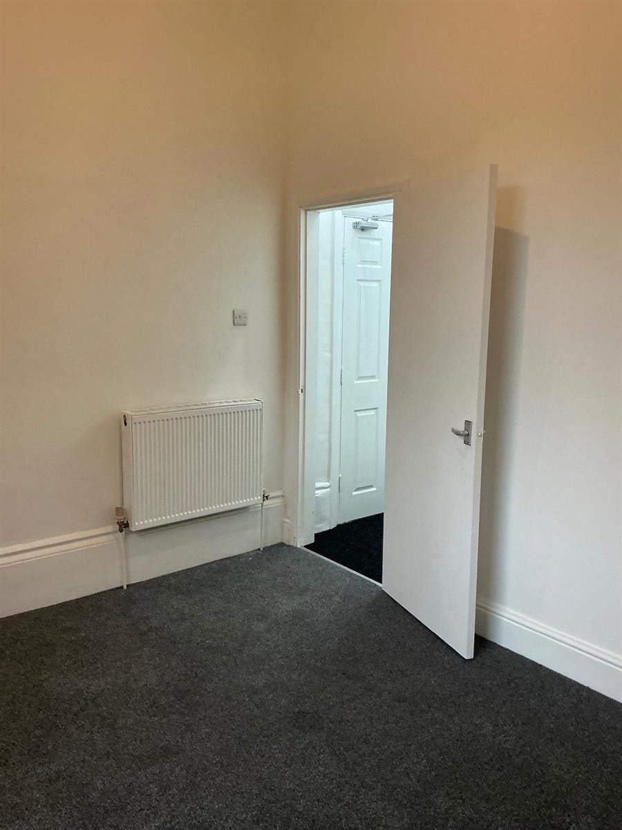 Flat Albany Street in Hull