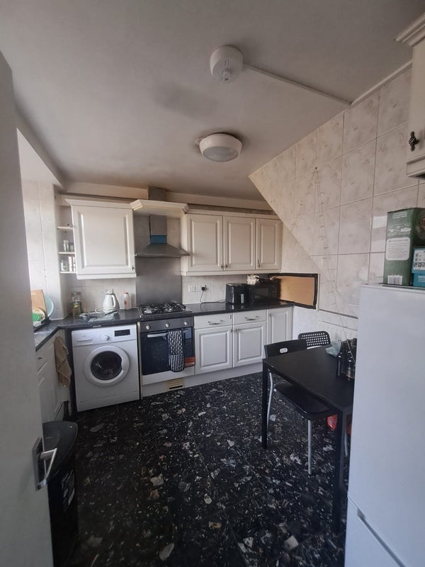 Room Hanbury Street in Greater London