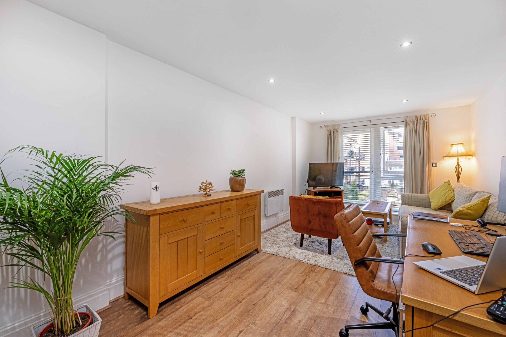 Flat Canbury Passage in Greater London