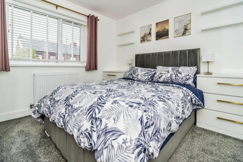 Room Northfield Road in Manchester