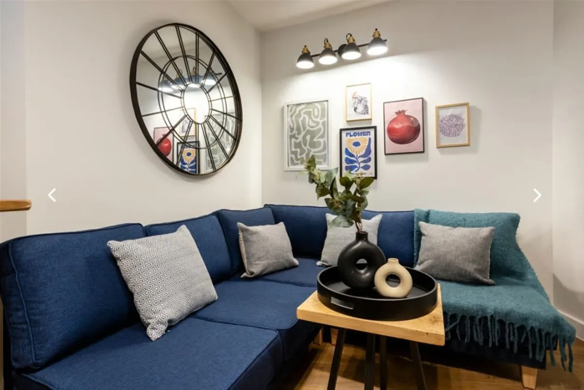 Flat Grosvenor Road in Greater London