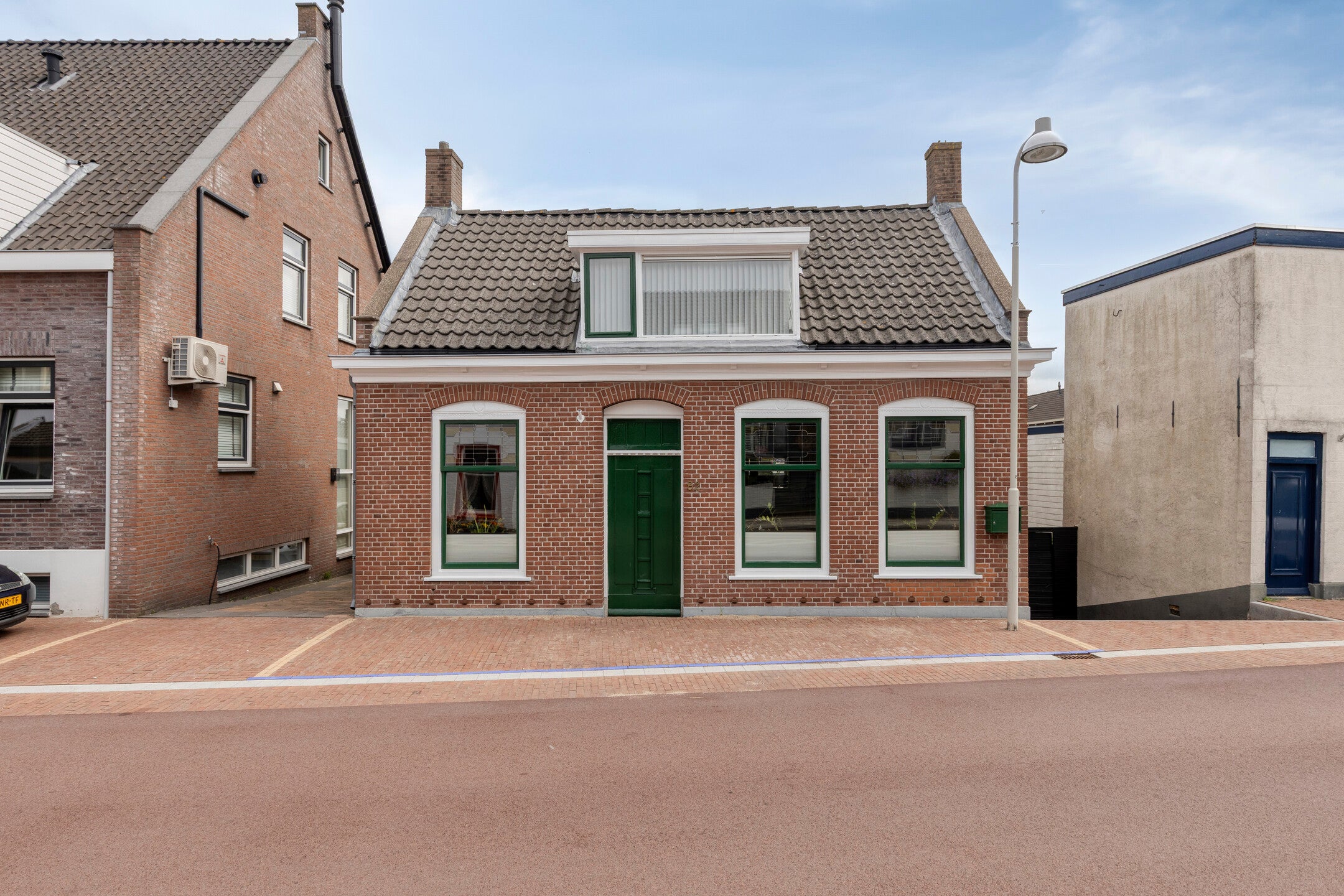 Vrijstaande woning te koop: Westeind 82, Papendrecht