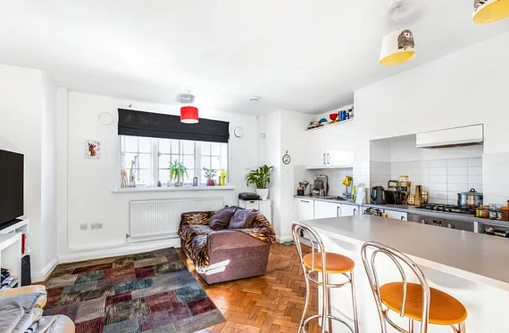 Flat Stanthorpe Road in Greater London