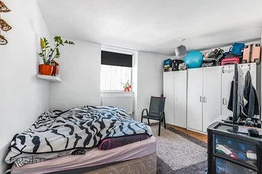 Flat Stanthorpe Road in Greater London