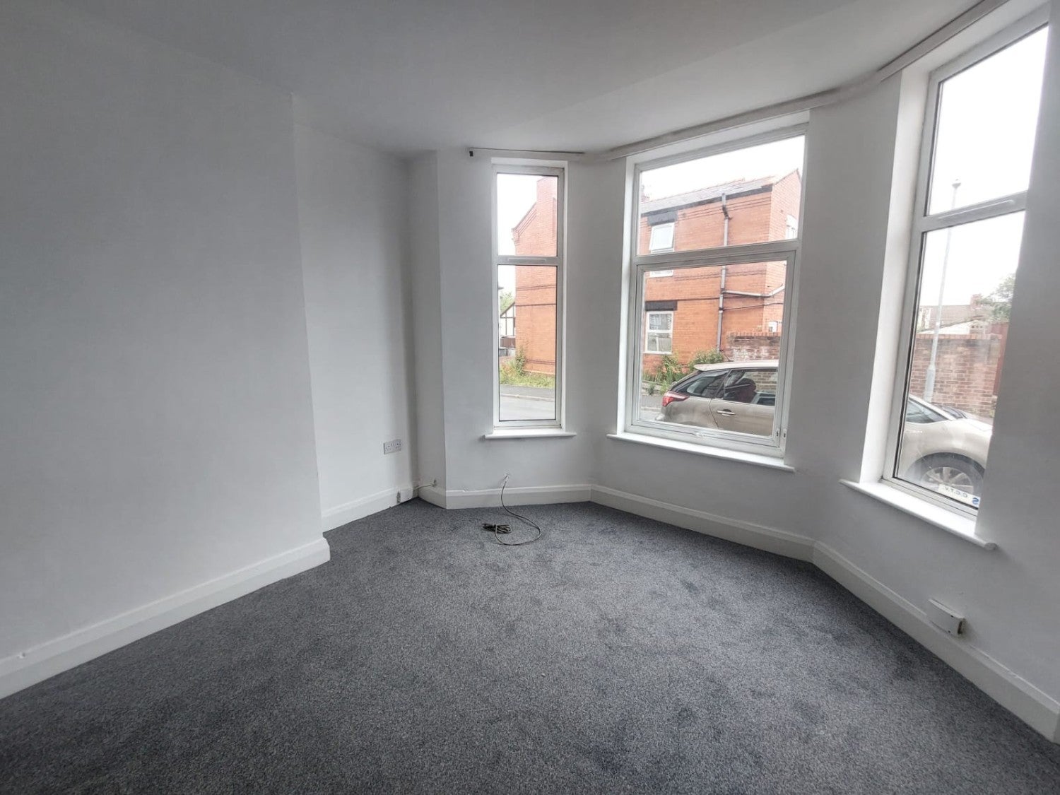 Flat Dingle Road in Birkenhead