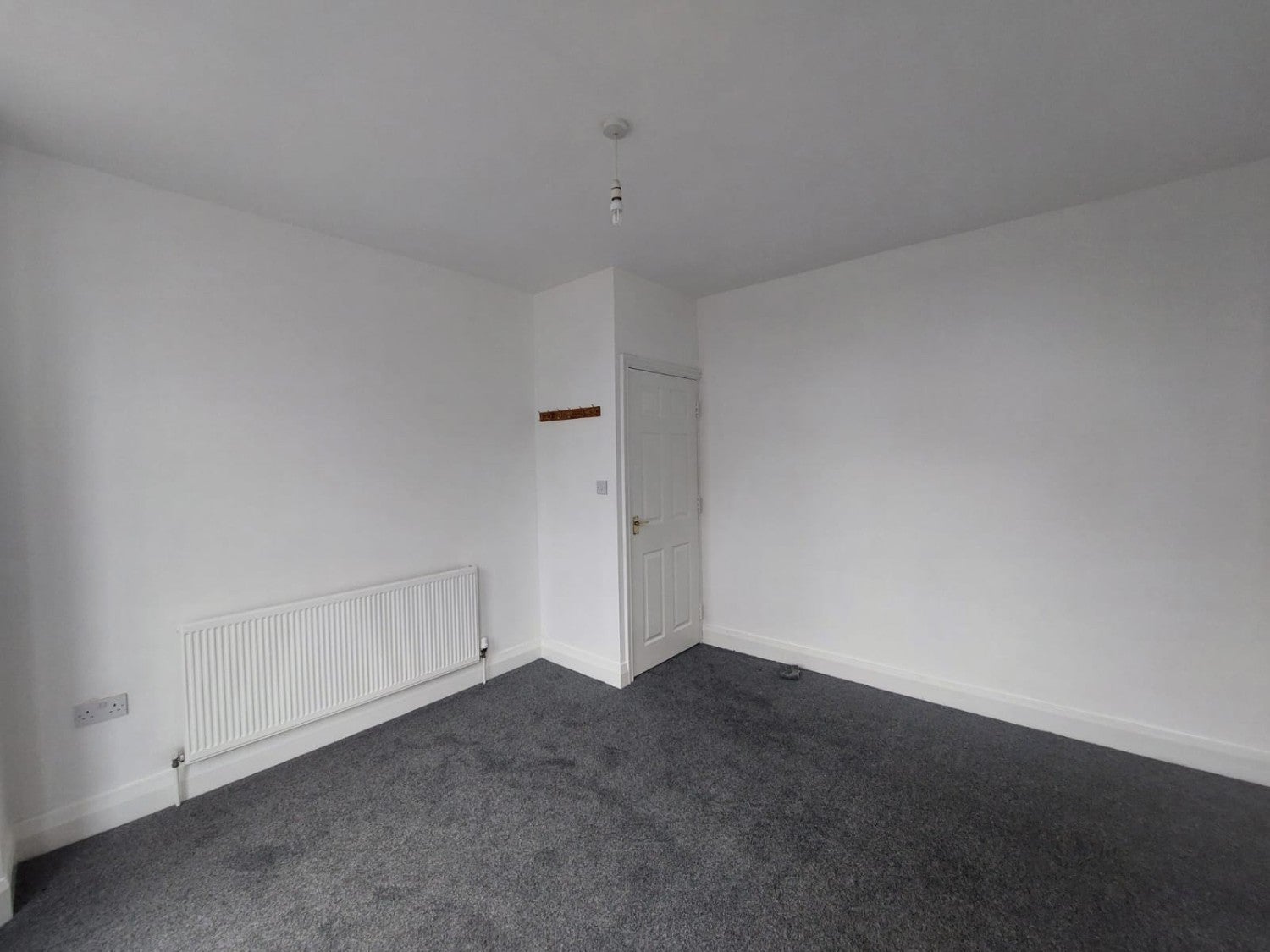 Flat Dingle Road in Birkenhead