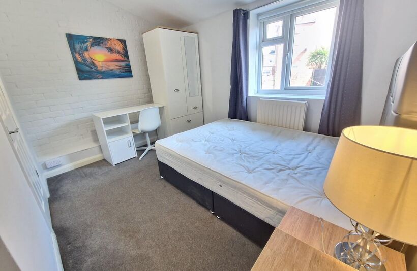 Room Old Durham Road in Gateshead