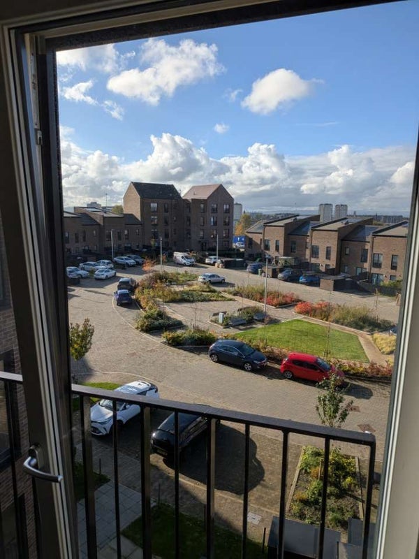 Room Sighthill Circus in Glasgow