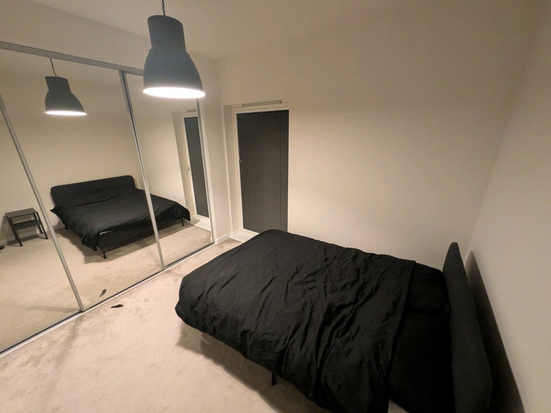 Room Sighthill Circus in Glasgow