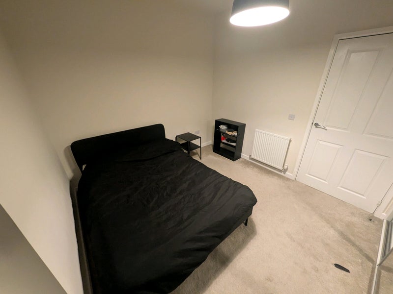 Room Sighthill Circus in Glasgow