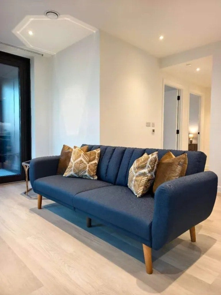 Flat Hubbard Street in Greater London