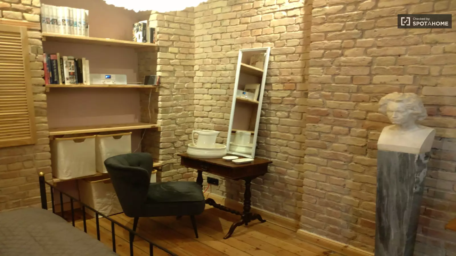 Wohnung Rochstraße in Berlin