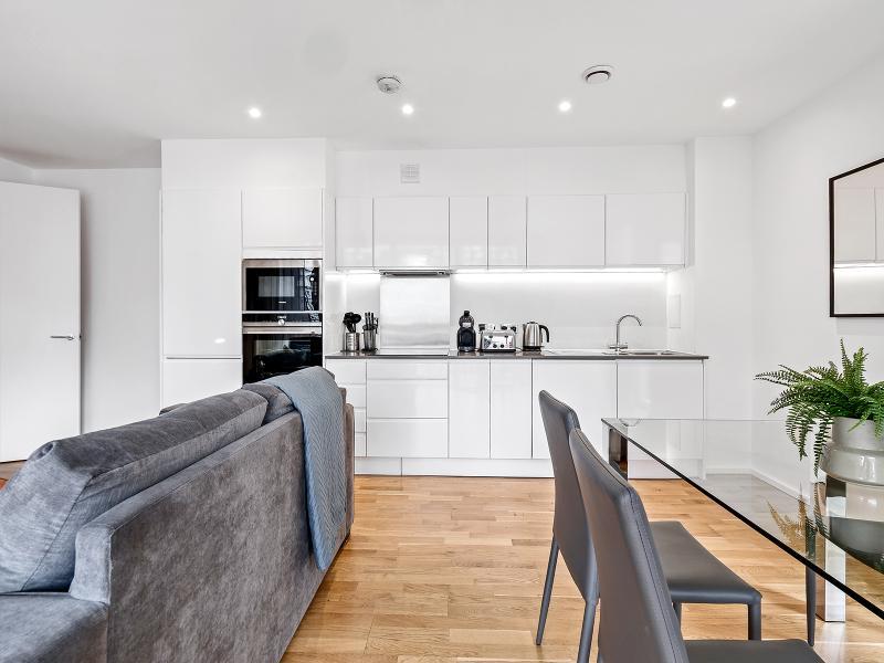 Flat Millharbour in Greater London