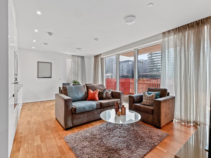 Flat Millharbour in Greater London