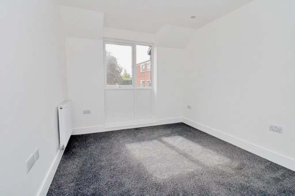Flat Hillmorton Road in Rugby