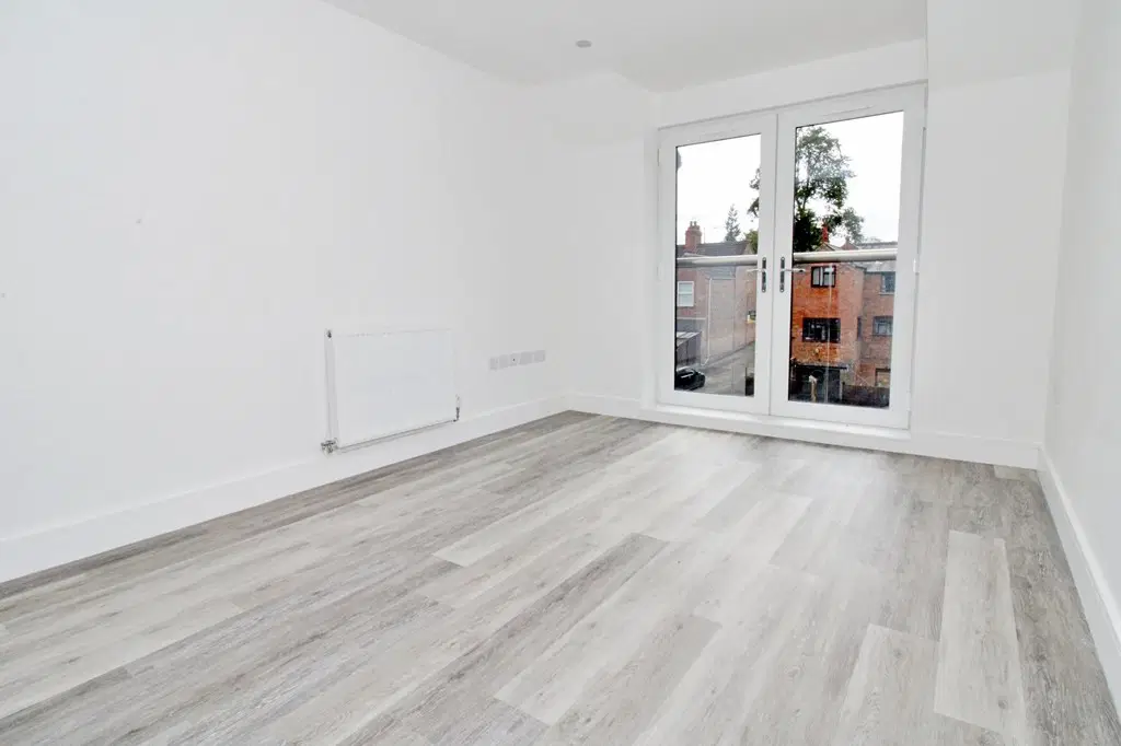 Flat Hillmorton Road in Rugby