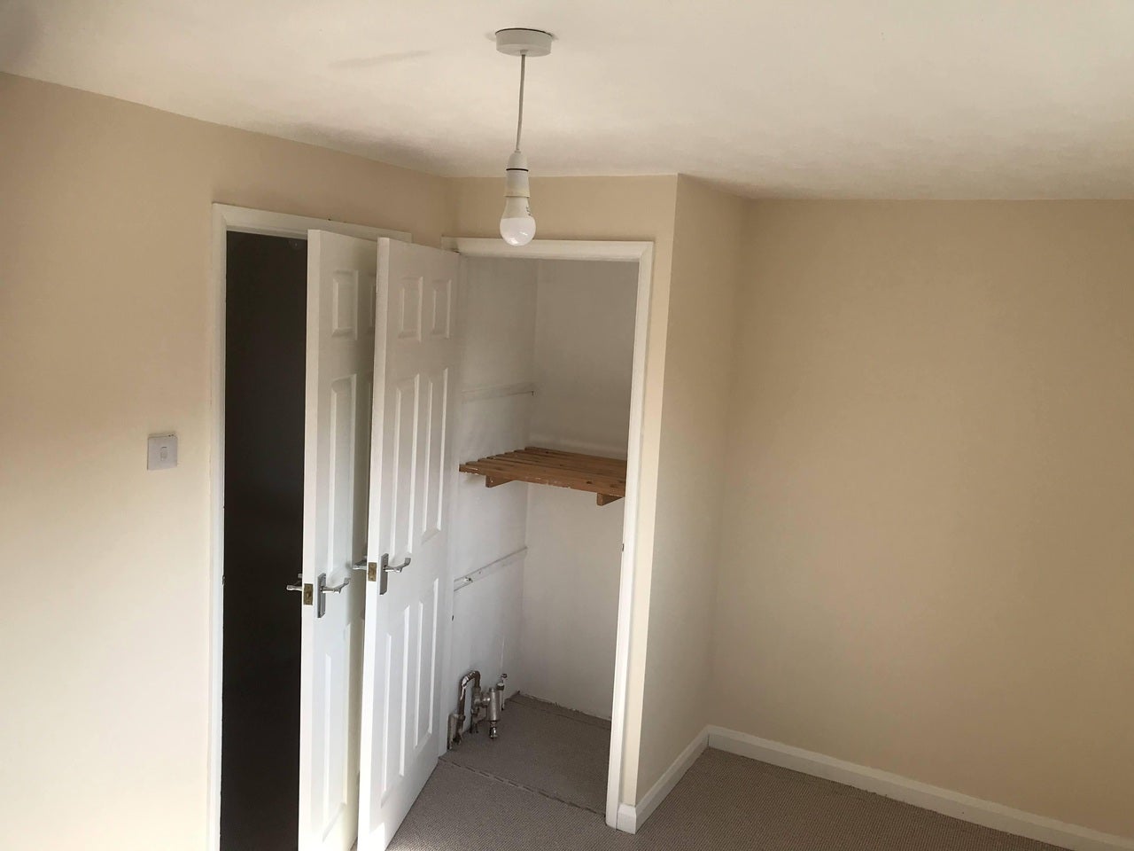 House Copper Beech Close in West Lindsey