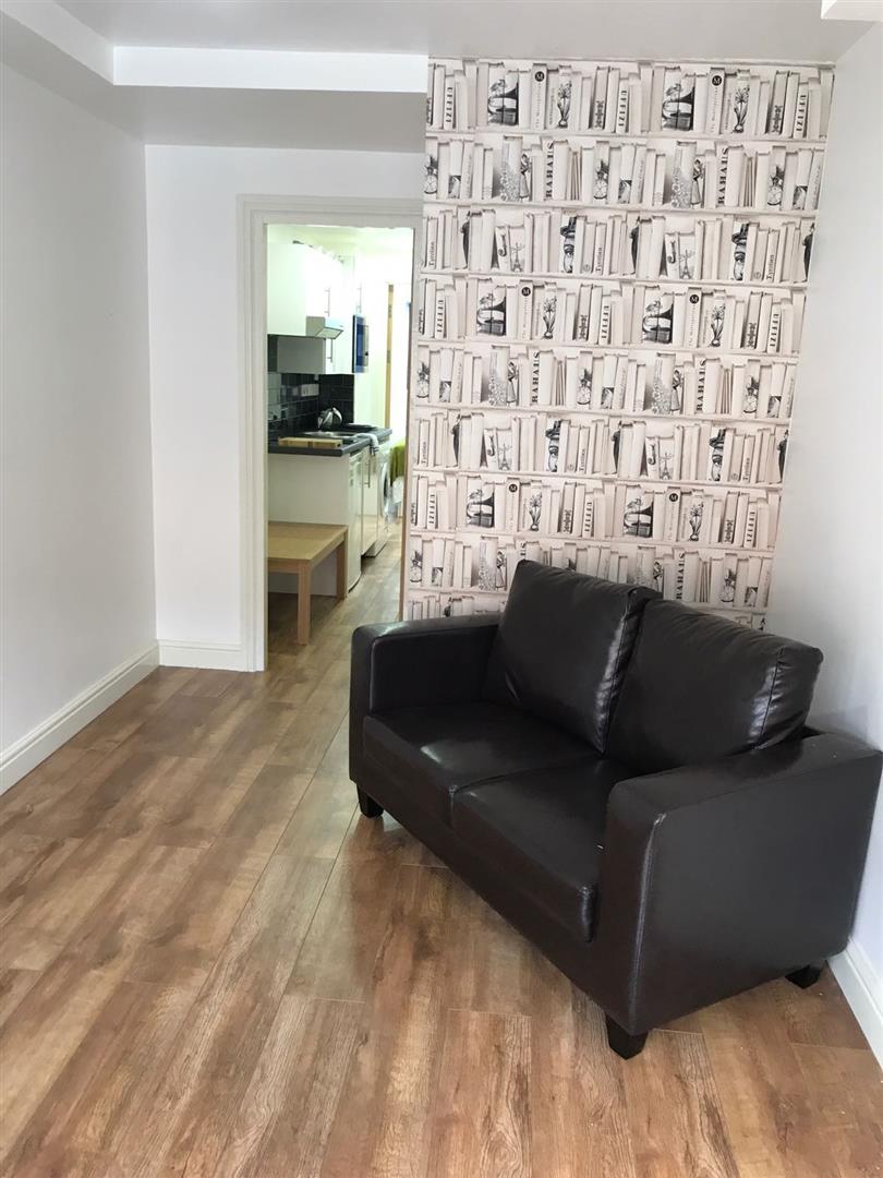 Flat Tiverton Road in Birmingham