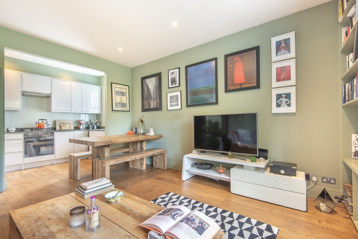 Flat Clapham Common South Side in Greater London