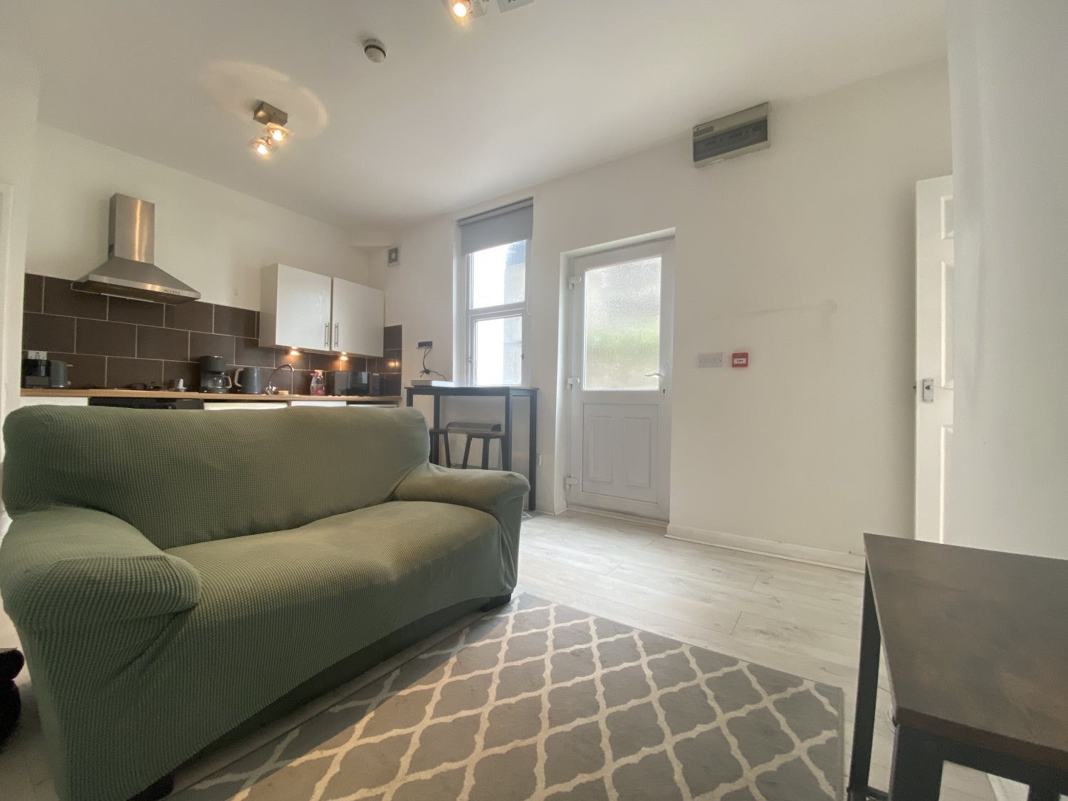 Flat Connaught Road in Cardiff