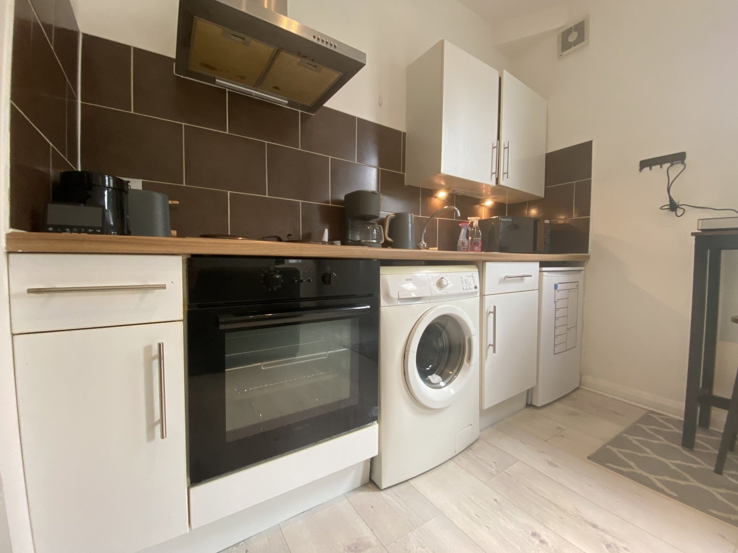 Flat Connaught Road in Cardiff