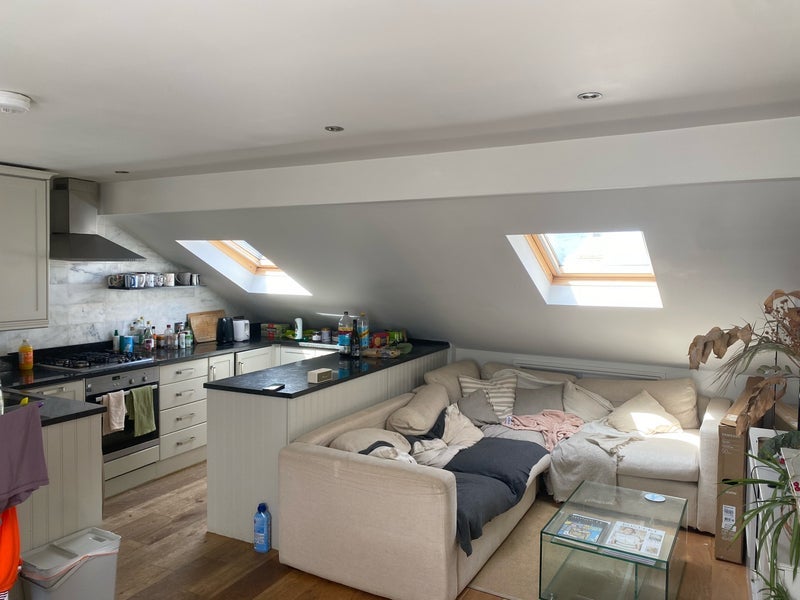 Flat Davisville Road in Greater London
