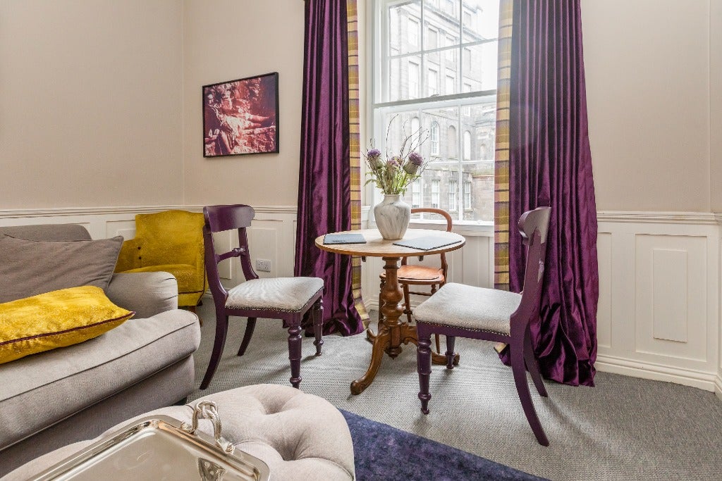 Flat Leith Street in City of Edinburgh
