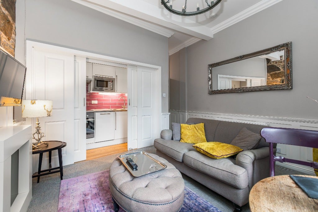 Flat Leith Street in City of Edinburgh