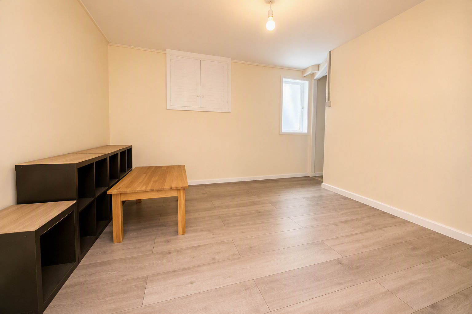 Flat Wellesley Road in Torquay