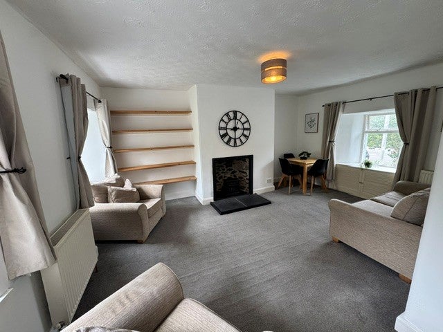 Flat Kingsmeadows Road in Peebles