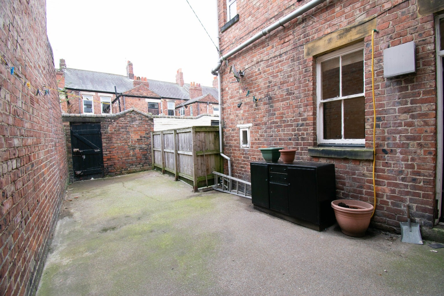Flat Coniston Avenue in Newcastle upon Tyne