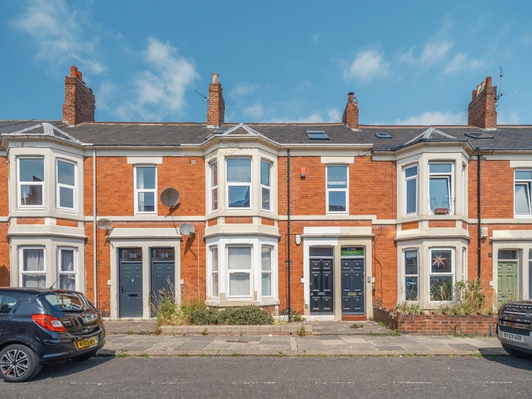 Flat Coniston Avenue in Newcastle upon Tyne