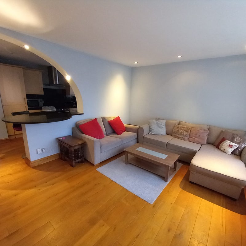 Flat Sherwood Court in Broxtowe