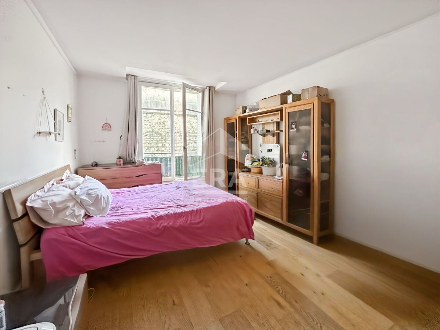 Flat Rue Copernic in Paris