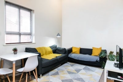 Flat Devon Road in Leeds