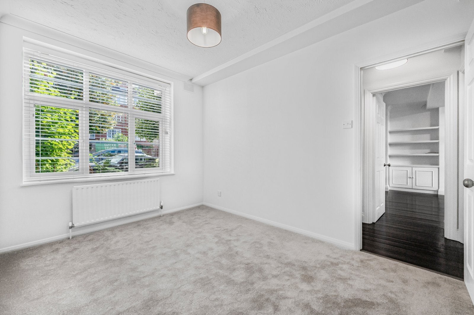 Flat Odessa Street in Greater London