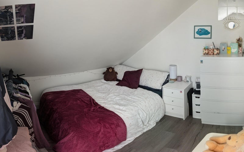 Room Elmfield Road in Greater London