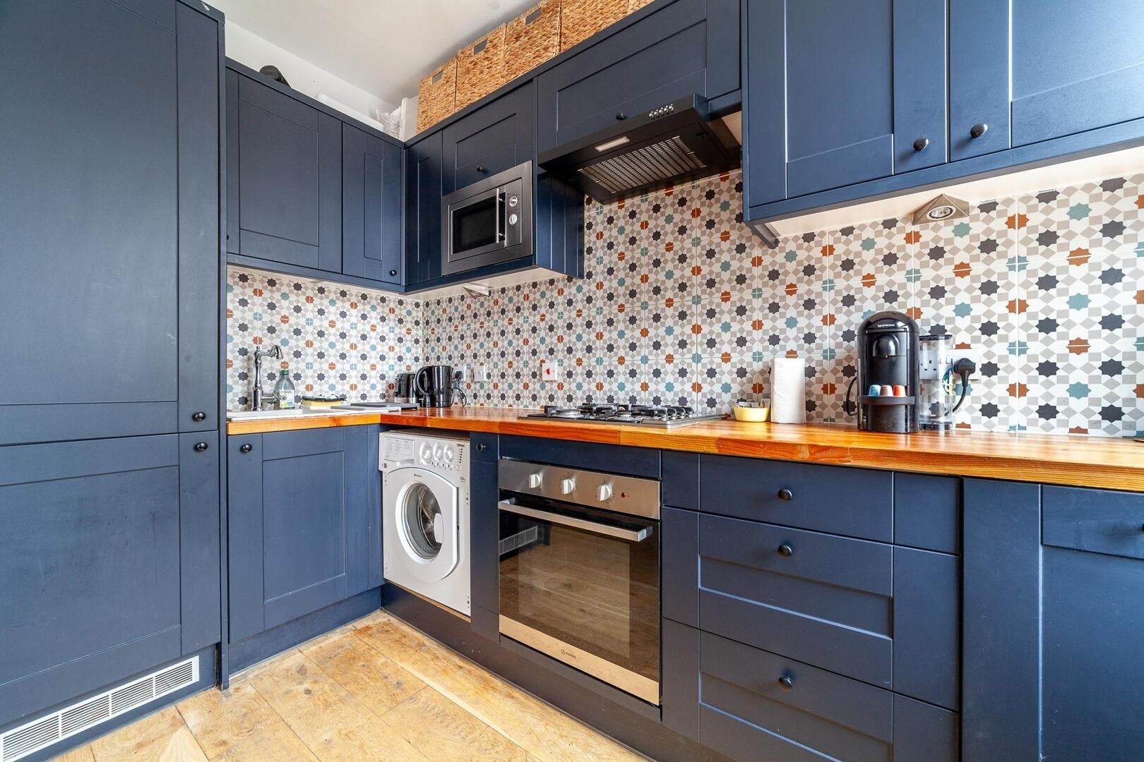 Flat Fermoy Road in City of Westminster