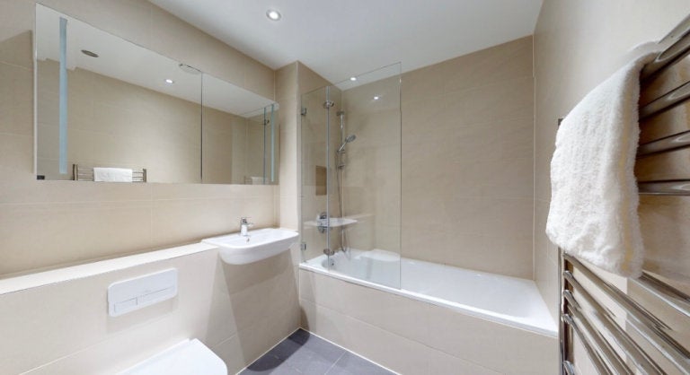 Flat Boyd Street in Greater London