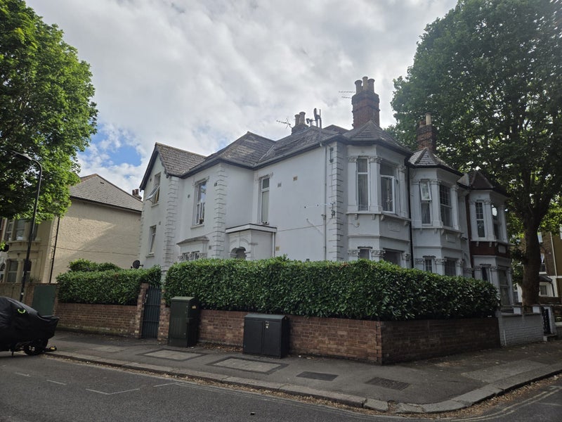 Flat Mansell Road in London