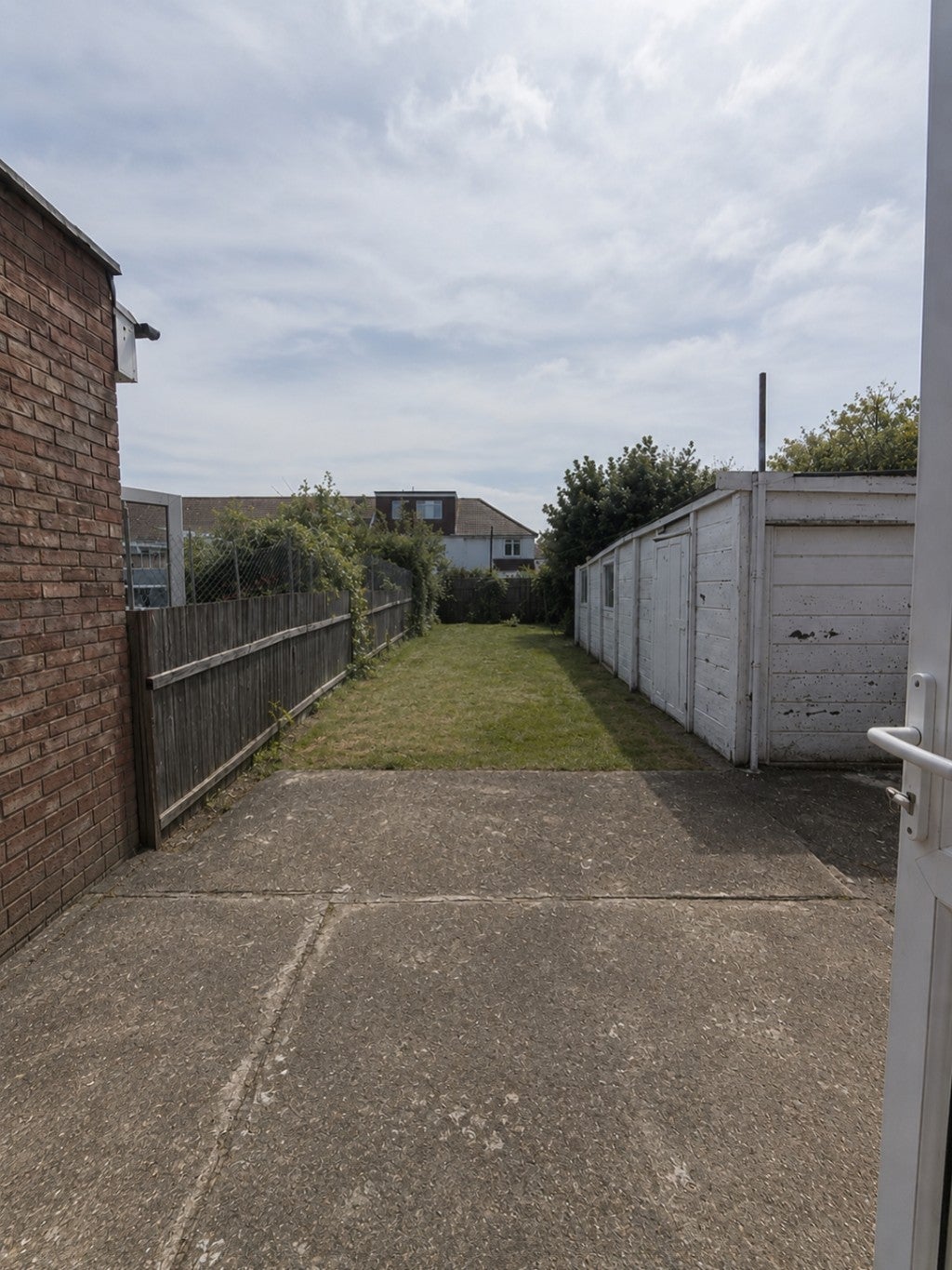 House Tintern Avenue in Greater London